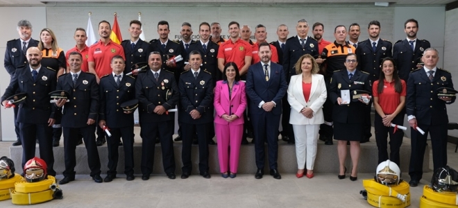 Las Palmas de Gran Canaria celebró el Día del Patrón de los Bomberos con la entrega de Medallas de Oro al Mérito y las menciones honoríficas