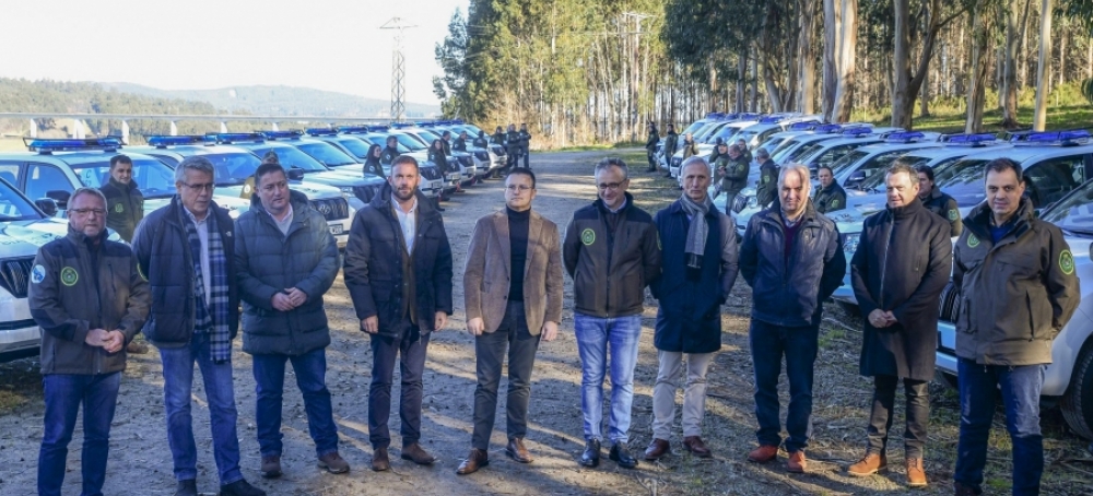 La Xunta de Galicia entrega 28 vehículos todoterreno a los agentes ambientales