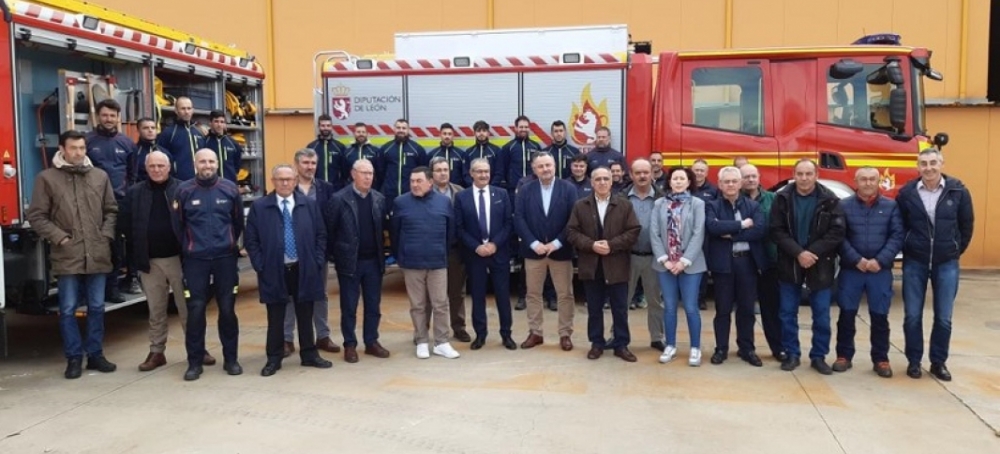 El parque de bomberos de Astorga dará cobertura a  - El Consorcio de Emergencias de Gran Canaria recibe EPIs para incendios, rescate y polar