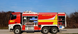 Ziegler entrega sus vehículos de extinción de incendios más modernos para el aeropuerto de Saarbrücken