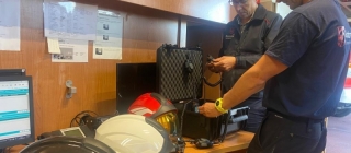 Los bomberos de Ávila mejoran su equipo de seguridad con un sistema de comunicaciones
