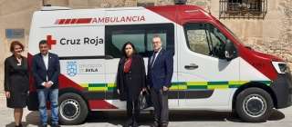 Cruz Roja de Ávila recibe una nueva ambulancia con ayuda de la Diputación 
