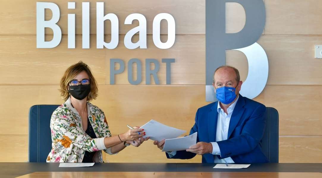 Renovación del convenio entre el puerto de Bilbao y bomberos de Bizkaia