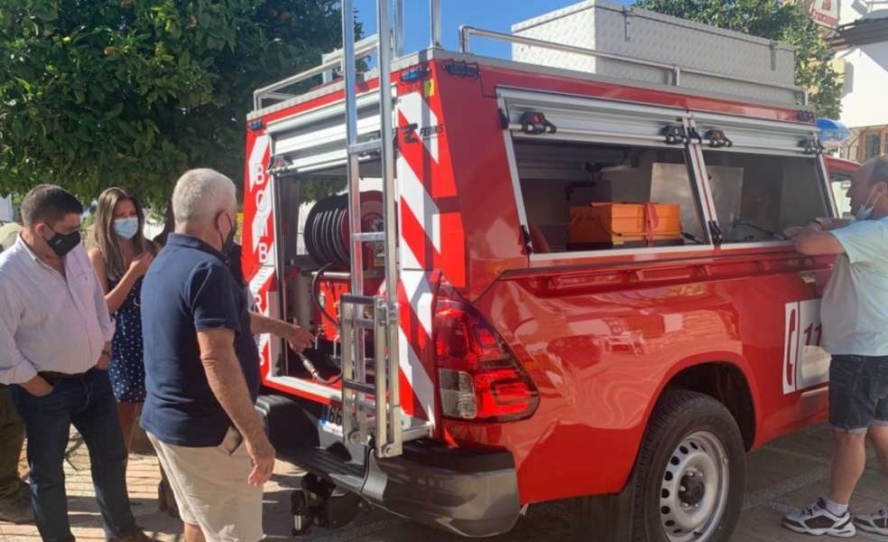 Los bomberos de Larva disponen de un nuevo vehículo pick up