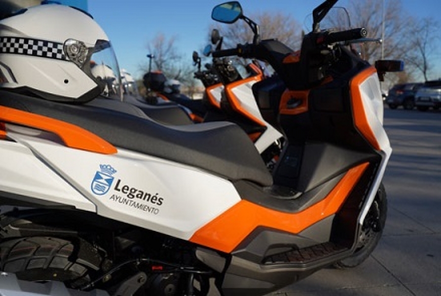 Cuatro motos nuevas para la Agrupación de Protección Civil de Leganés 