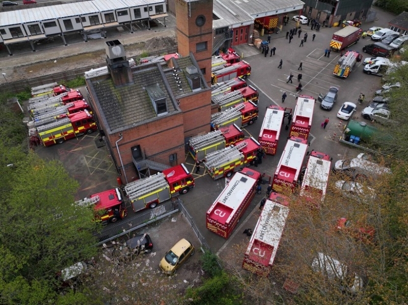 Los Bomberos de Londres apoyan los esfuerzos para entregar equipos de extinción de incendios a Ucrania