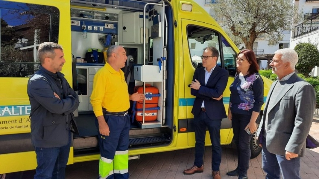 Nueva ambulancia en Altea con la colaboración de la Fundación Caixaltea