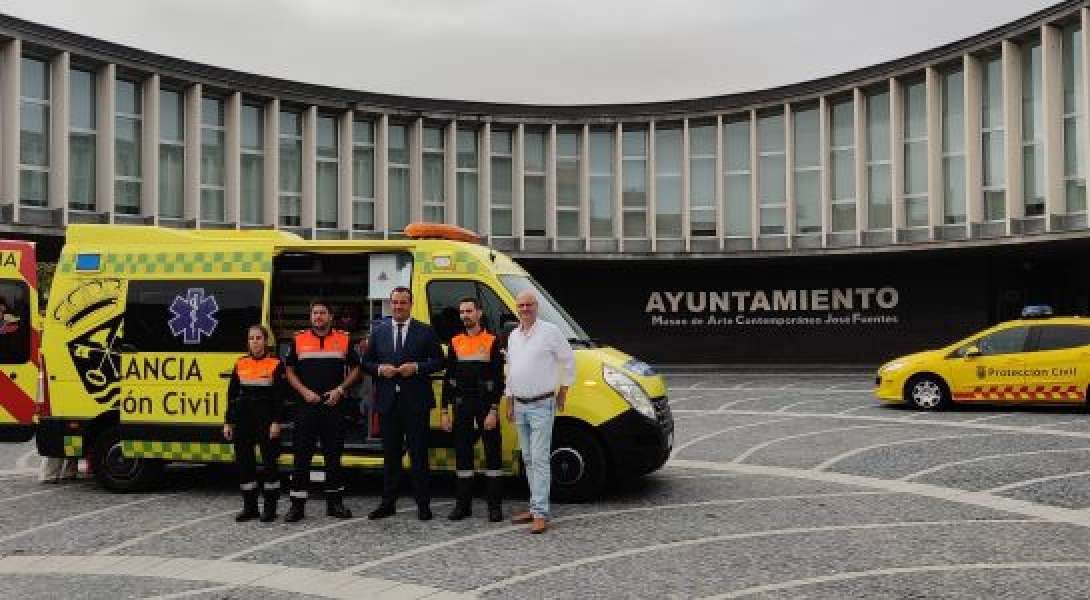 Protección Civil de Santa Marta recibe una ambulancia de Renault