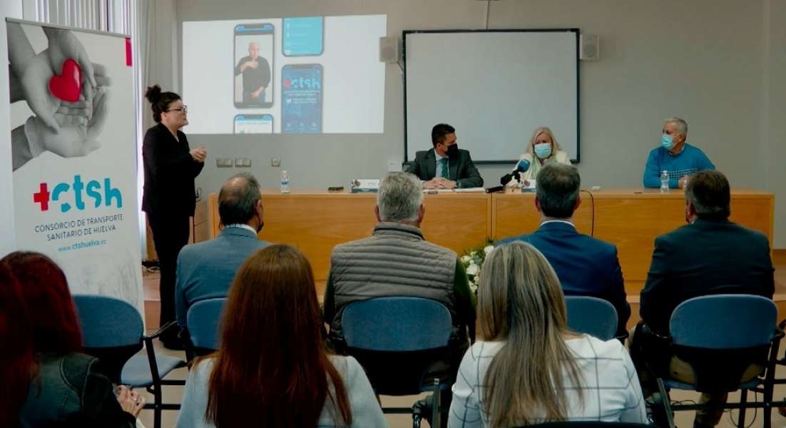 El Transporte Sanitario de Huelva es pionero en atender a personas sordas 