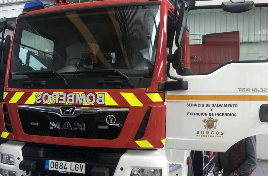 MAN y Flomeyca entregan un nuevo camión 4x4 para los bomberos de Burgos