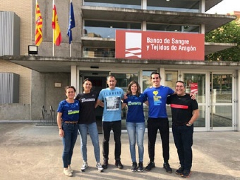 Bomberos de Zaragoza donan sangre