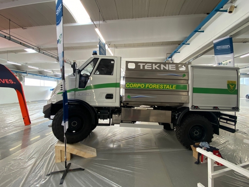 Tekne exhibe el modelo Graelion en la Exposición Internacional de Emergencias de Italia