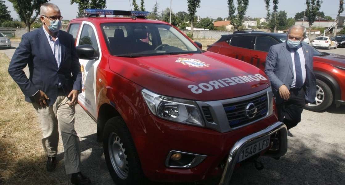 Los bomberos de Monfote de Lemos cuentan con un nuevo vehículo 4x4