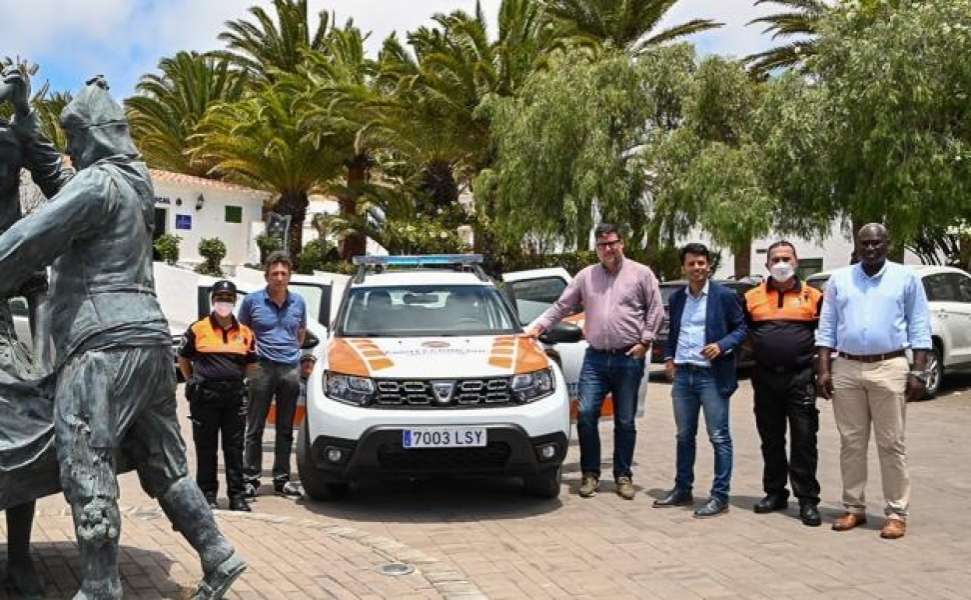 Nuevo vehículo para la Protección Civil de San Bartolomé 