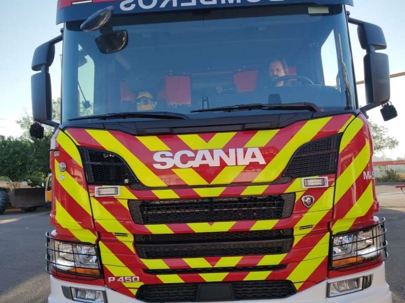 Los bomberos de Badajoz reciben cuatro bombas urbanas pesadas de Scania 