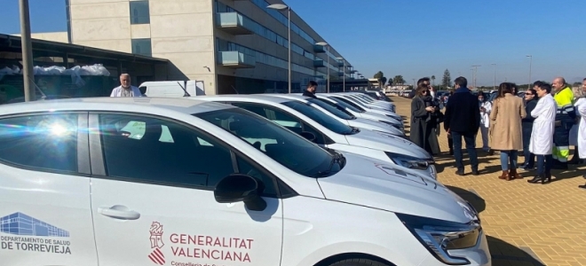 Nuevos vehículos de Renault para la atención sanitaria a domicilio en Torrevieja