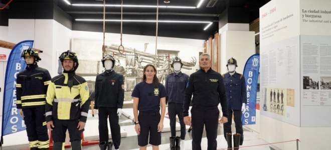 El Cuerpo de Bomberos de Madrid incorpora nuevos trajes a su uniformidad