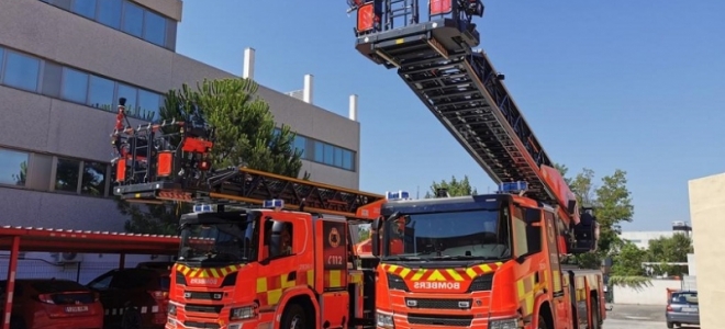 Los bomberos de Valencia adquieren una nueva autoescalera