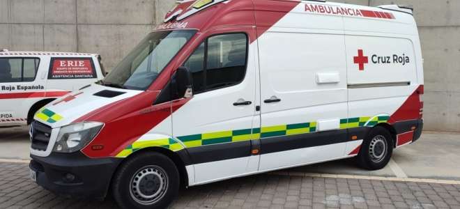 Cruz Roja Águilas adquiere una nueva ambulancia sobre chasis Mercedes-Benz