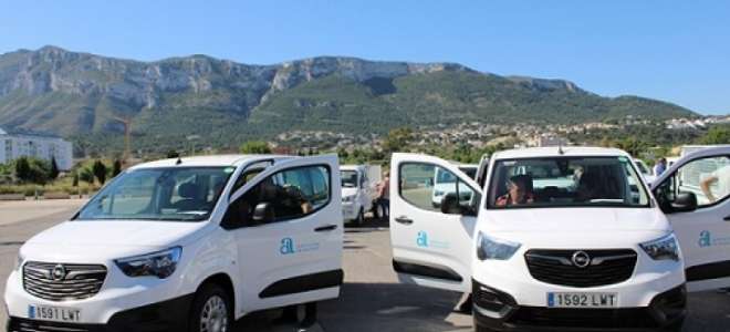Protección Civil de Dénia estrena un nuevo vehículo eléctrico
