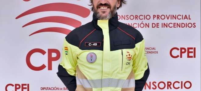 420 trajes de rescate técnico para los bomberos de la Diputación de Badajoz