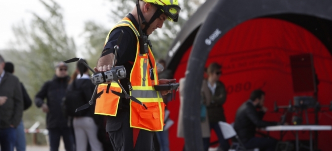 Los bomberos de Zaragoza entrenan con drones del proyecto Flying Forward 2020