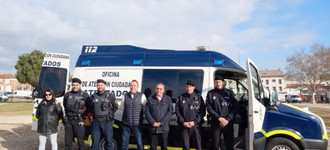 La policía de San Fernando de Henares convierte una ambulancia en oficina móvil 