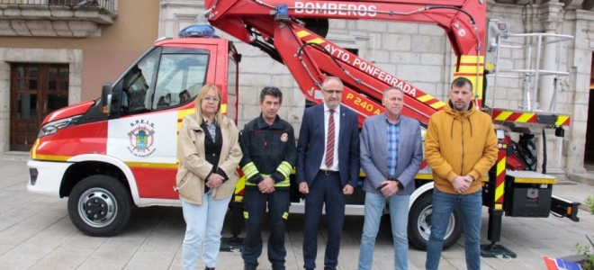 Los bomberos de Ponferrada cuentan con un nuevo vehículo de trabajo en altura
