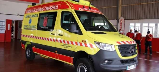 Nueva ambulancia Mercedes-Benz para el Cabildo de Lanzarote