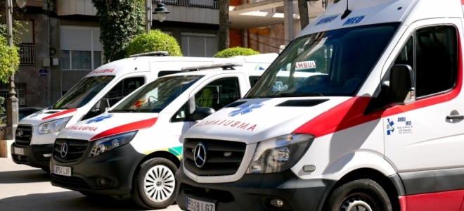 Crevillent presenta nuevas ambulancias de Mercedes-Benz 