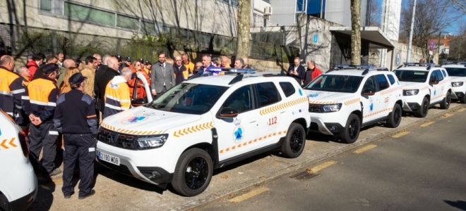 La Xunta entrega ocho vehículos a las Agrupaciones de Protección Civil 